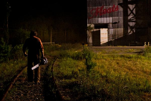 Photo from the Texas Chainsaw 3D (2013) official website, used with permission under fair use.